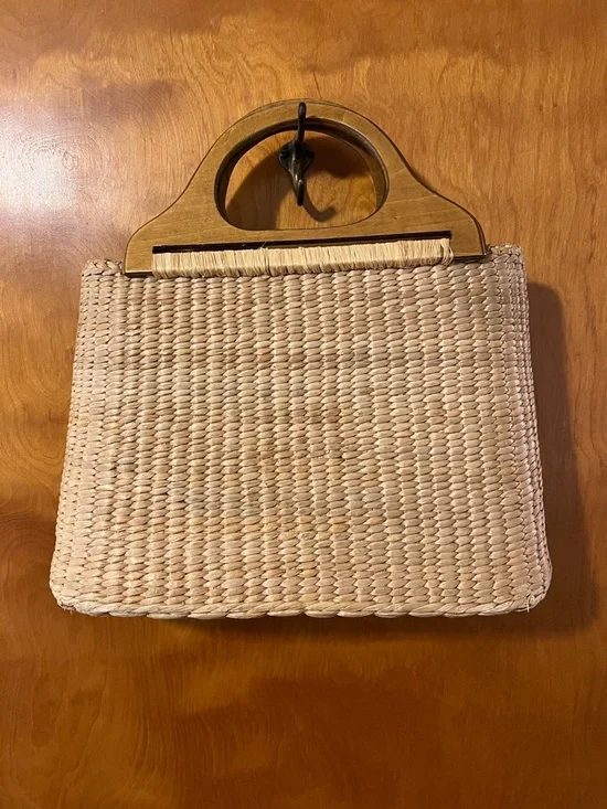 Vintage Straw Tote with Embroidered Garden Motif - Natural, Blue, Pink - Picture 2 of 7